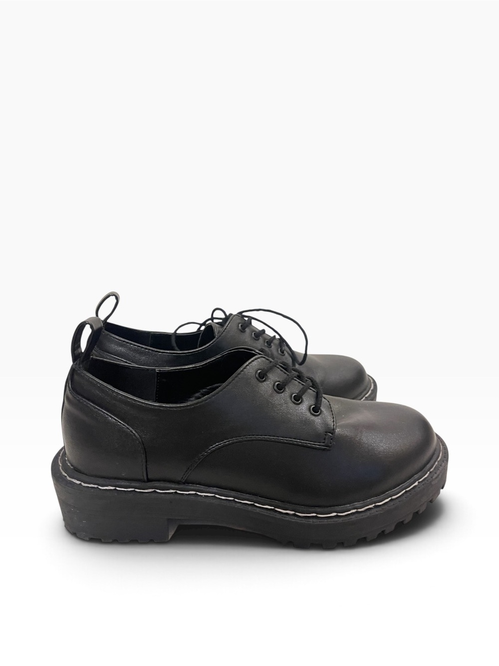 Torrid Black Faux Leather Chunky Lace Up Oxford Shoes - Picture 4 of 6